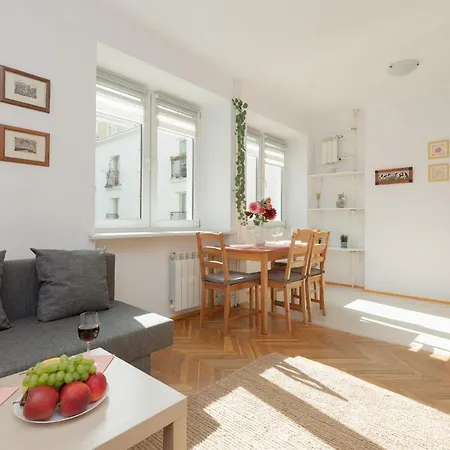 Cozy Studio In The Heart Of Warsaw, Elektoralna By Renters
