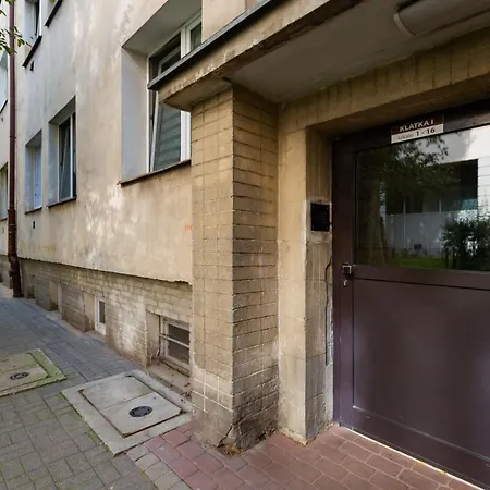 Cozy Studio In The Heart Of Warsaw, Elektoralna By Renters 바르샤바