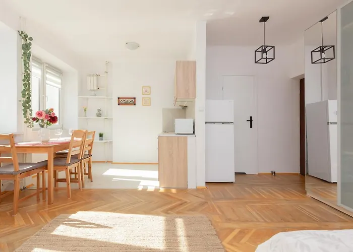Apartman Cozy Studio In The Heart Of Warsaw, Elektoralna By Renters Varsó