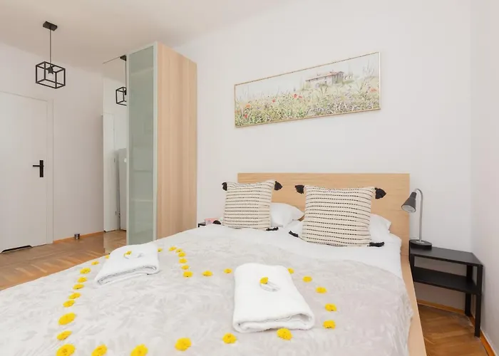 Cozy Studio In The Heart Of Warsaw, Elektoralna By Renters * Warsaw